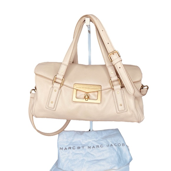 Marc By Marc Jacobs Handbags - Marc by Marc Jacobs Bianca Satchel
Vanilla Cream Beige Gold hardware Crossbody
